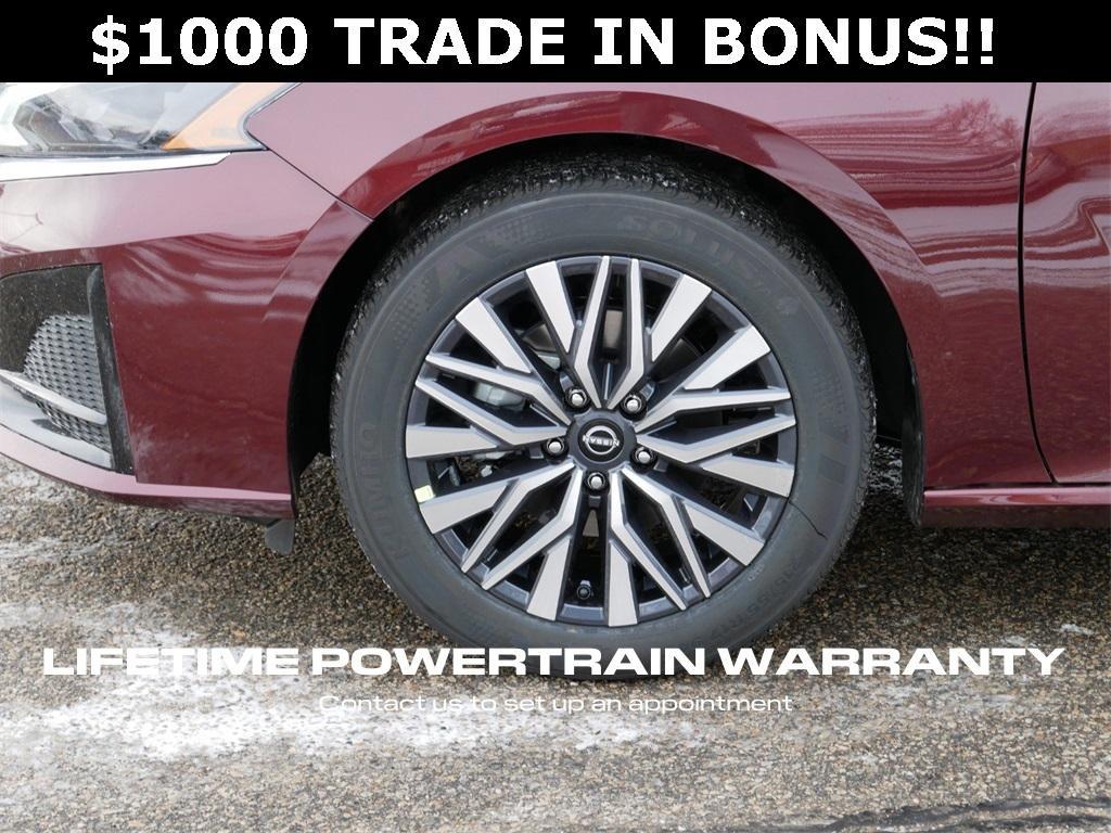 new 2025 Nissan Altima car, priced at $27,580