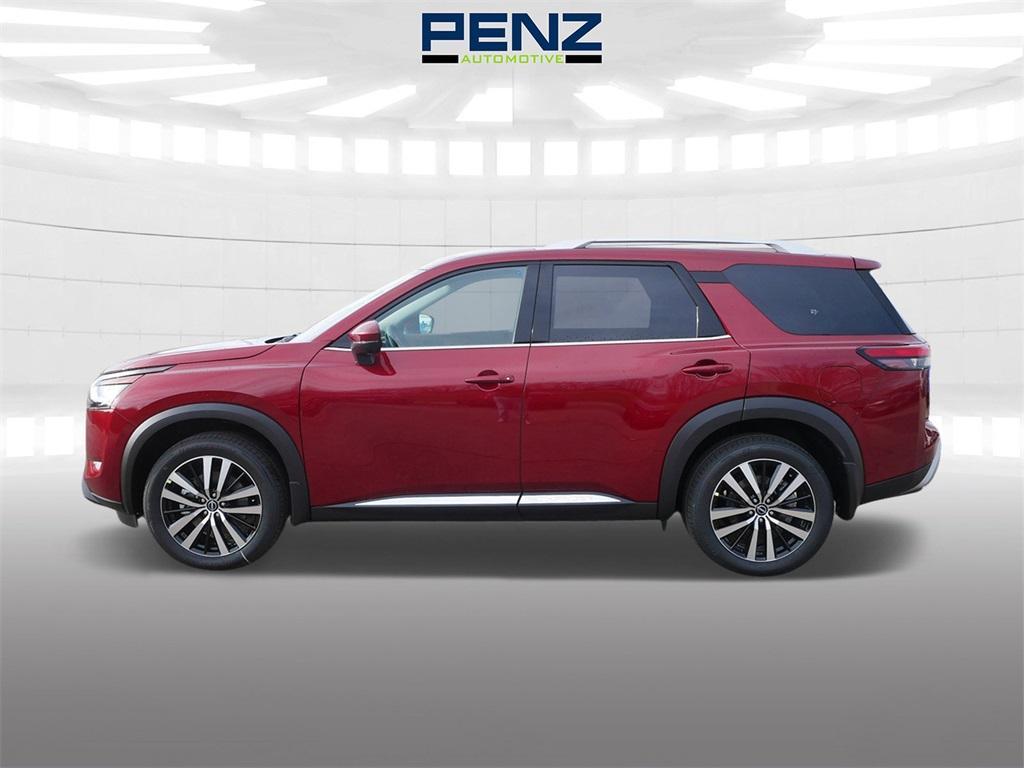 new 2025 Nissan Pathfinder car, priced at $49,558