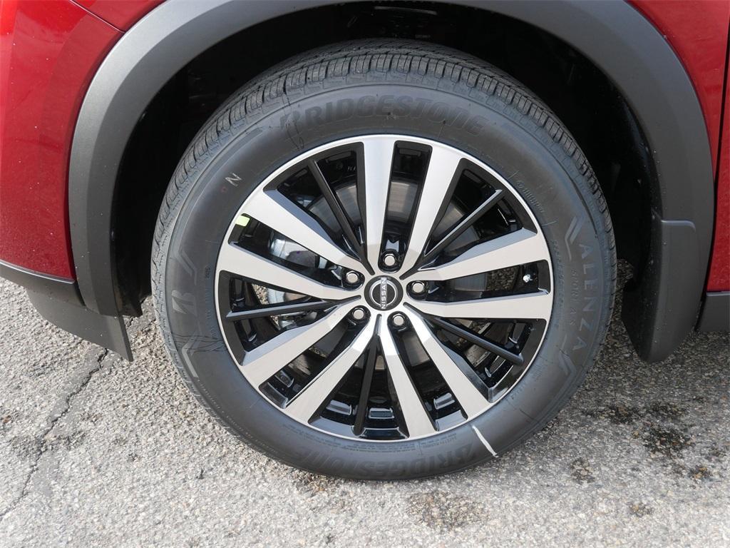 new 2025 Nissan Pathfinder car, priced at $49,558