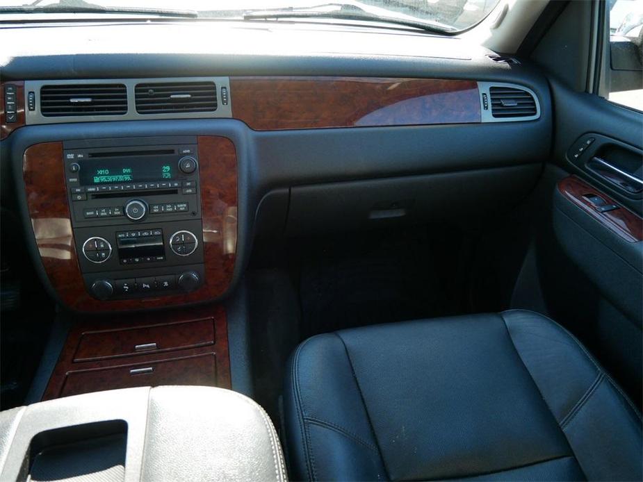 used 2011 Chevrolet Avalanche car, priced at $17,500