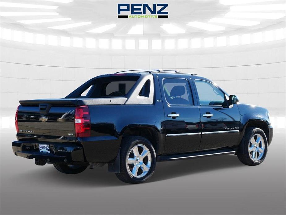 used 2011 Chevrolet Avalanche car, priced at $17,500