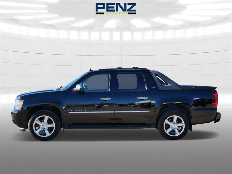 used 2011 Chevrolet Avalanche car, priced at $17,500