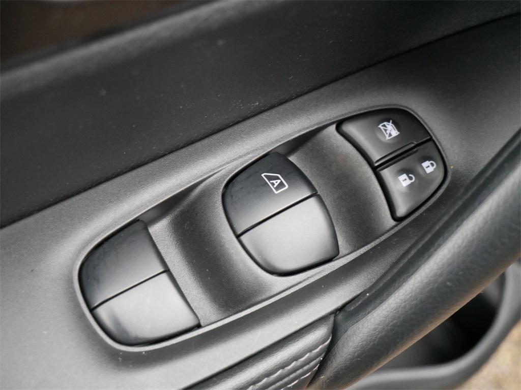 used 2022 Nissan Rogue Sport car, priced at $19,501