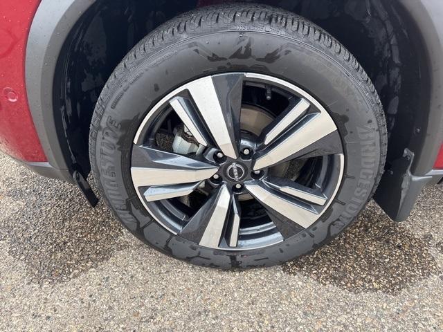 used 2023 Nissan Rogue car, priced at $28,900