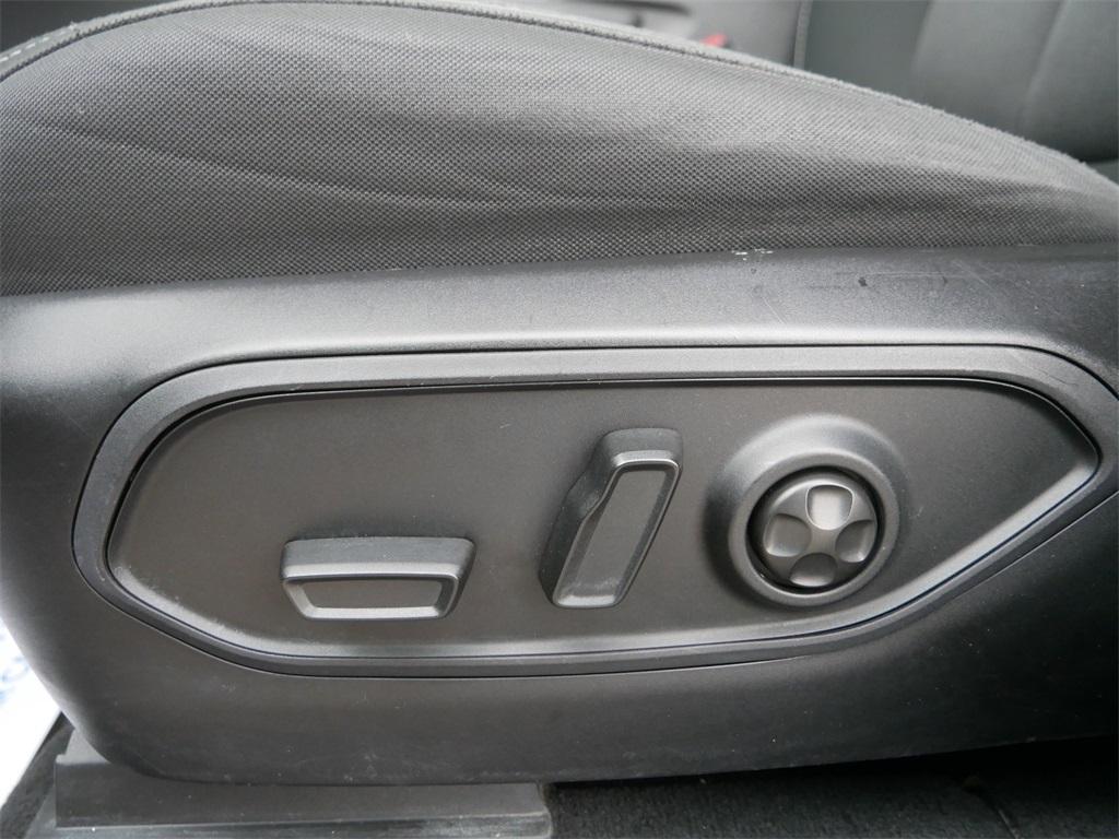 used 2024 Jeep Grand Cherokee car, priced at $26,200