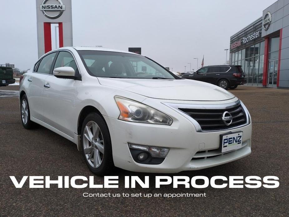 used 2013 Nissan Altima car, priced at $7,500