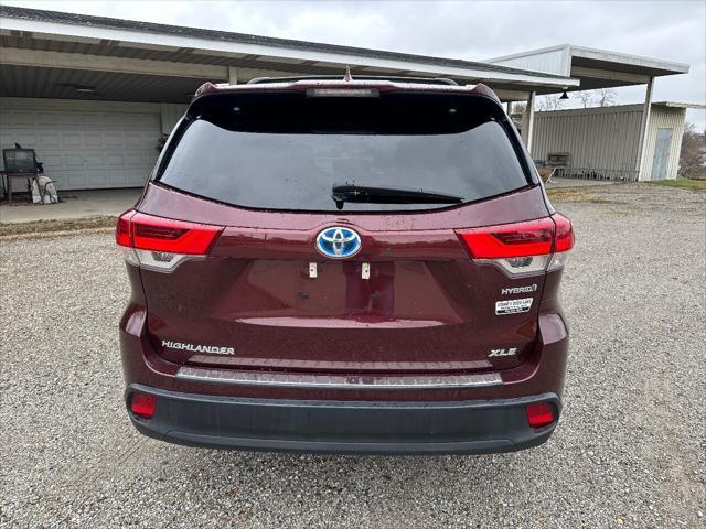 used 2019 Toyota Highlander Hybrid car, priced at $21,500