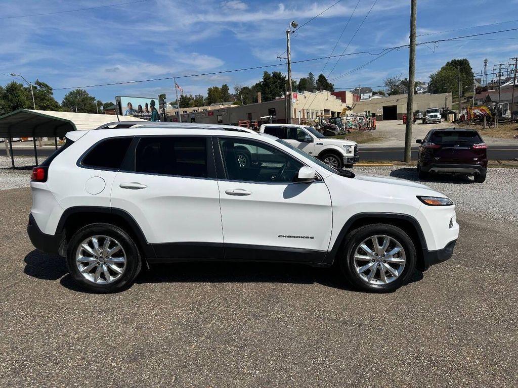 used 2017 Jeep Cherokee car, priced at $10,900