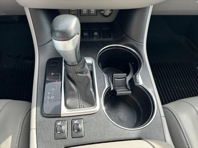 used 2018 Toyota Highlander Hybrid car, priced at $18,900