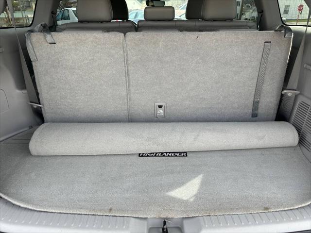 used 2018 Toyota Highlander Hybrid car, priced at $18,900