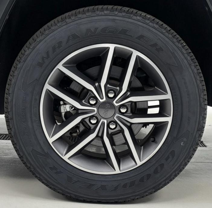 used 2022 Jeep Grand Cherokee WK car, priced at $32,400