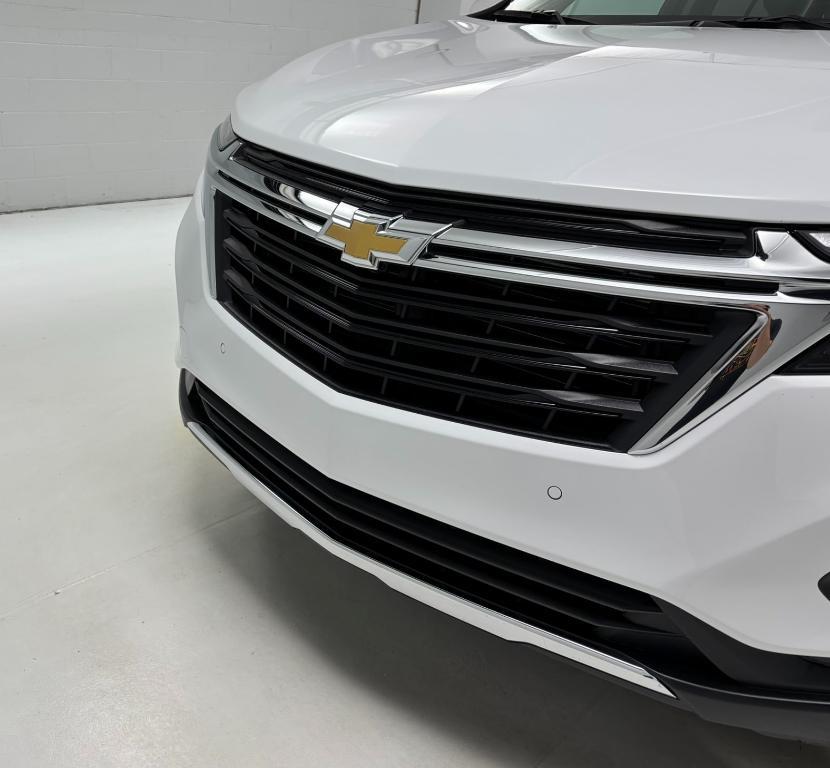 used 2023 Chevrolet Equinox car, priced at $24,800