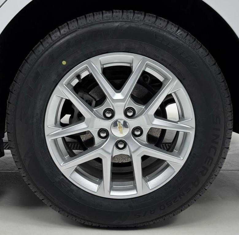 used 2023 Chevrolet Equinox car, priced at $24,800