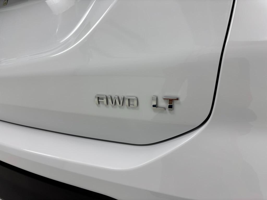 used 2023 Chevrolet Equinox car, priced at $24,800