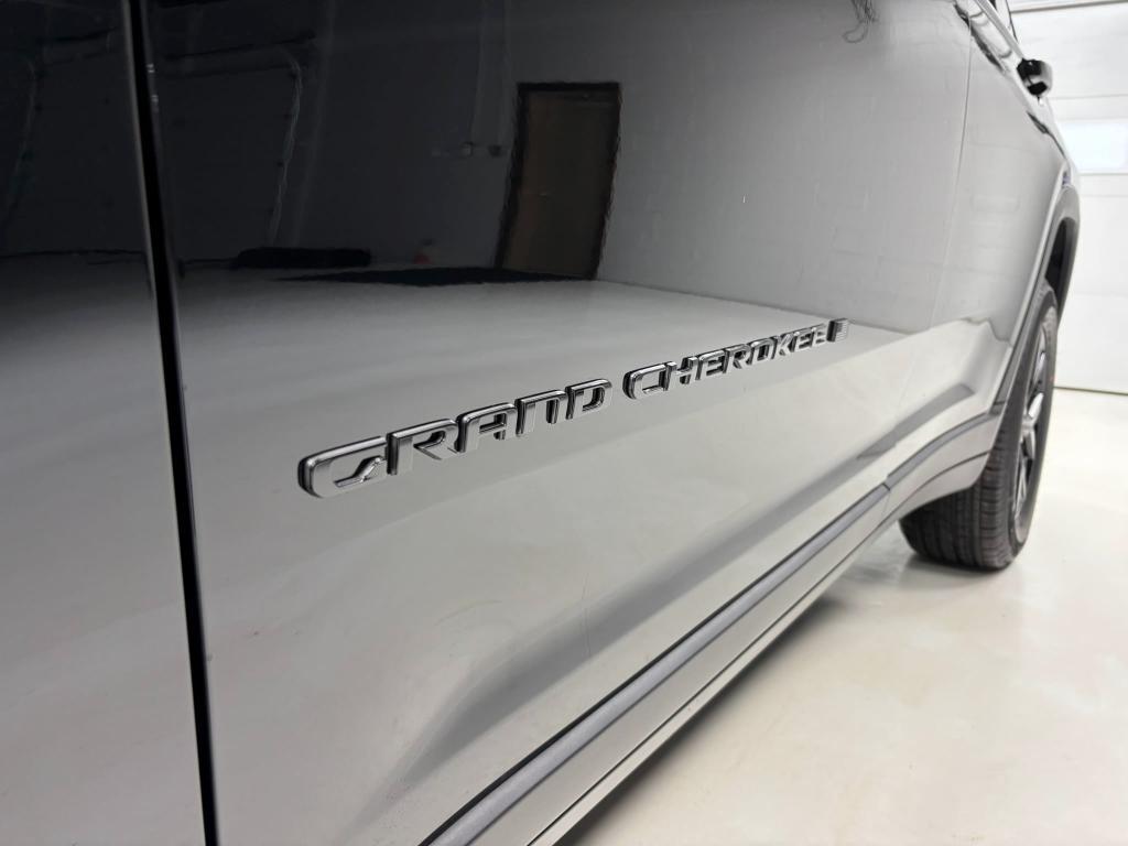 new 2025 Jeep Grand Cherokee car, priced at $45,482