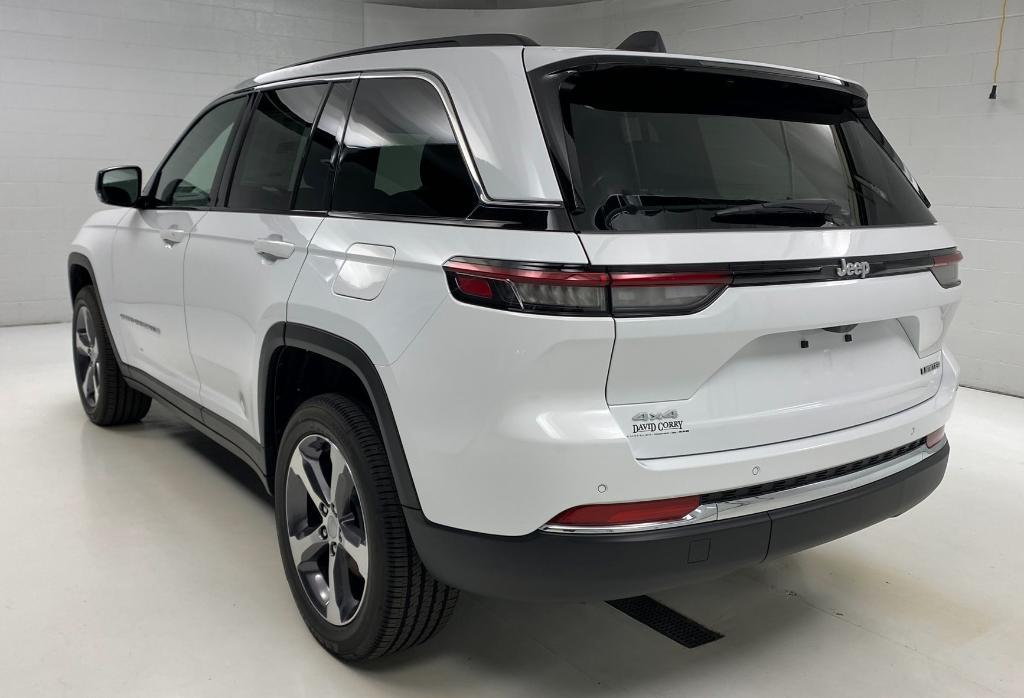 new 2025 Jeep Grand Cherokee car, priced at $51,731