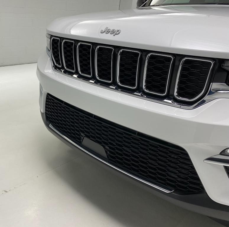 new 2025 Jeep Grand Cherokee car, priced at $51,731