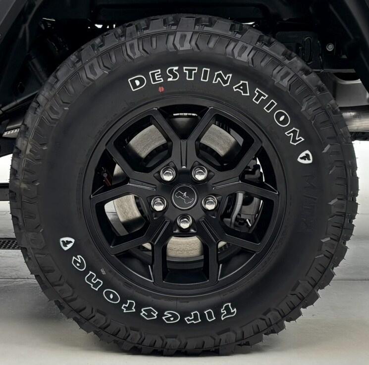 new 2025 Jeep Gladiator car, priced at $53,624