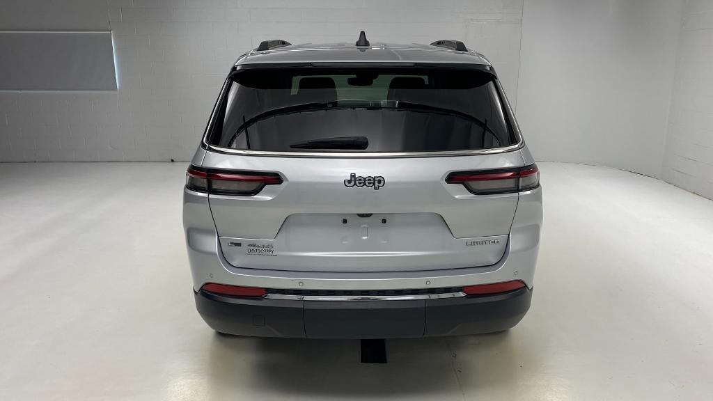 used 2021 Jeep Grand Cherokee L car, priced at $33,200