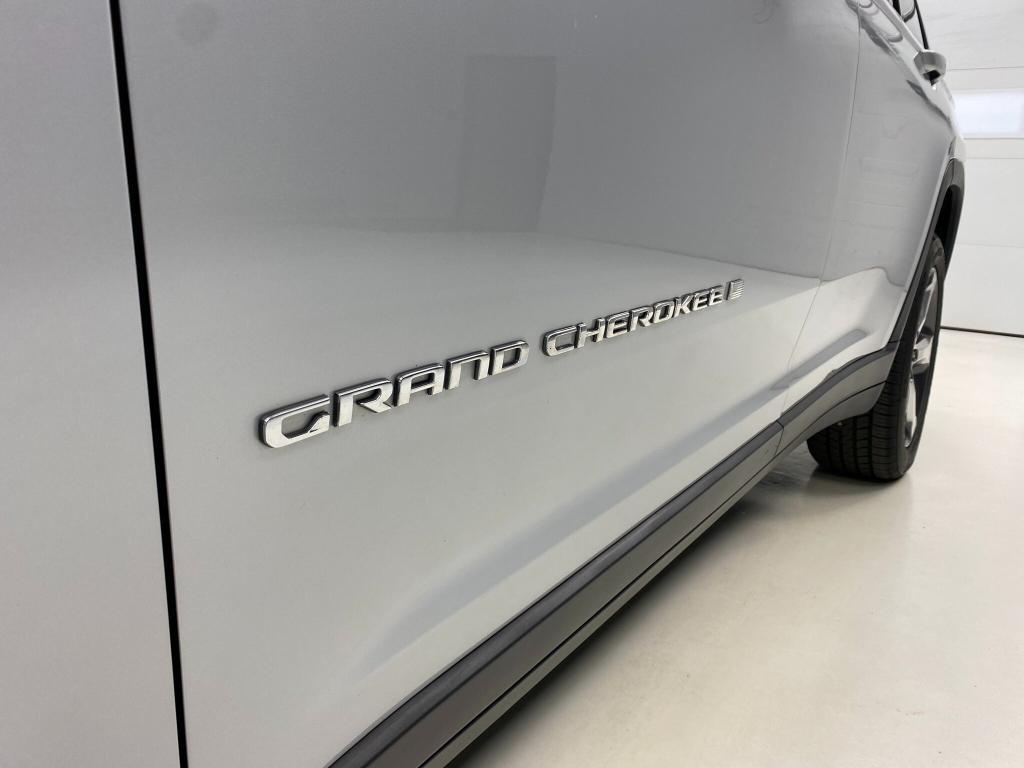 used 2021 Jeep Grand Cherokee L car, priced at $33,200