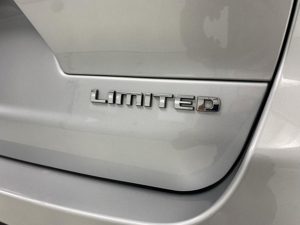 used 2021 Jeep Grand Cherokee L car, priced at $33,200