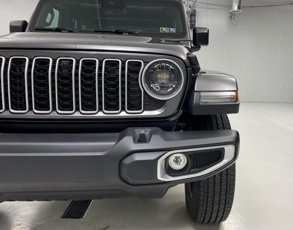 new 2025 Jeep Wrangler car, priced at $58,115