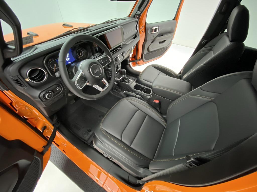 new 2025 Jeep Wrangler car, priced at $59,010