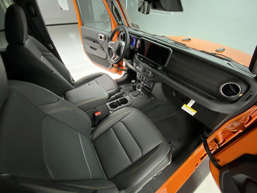new 2025 Jeep Wrangler car, priced at $59,010