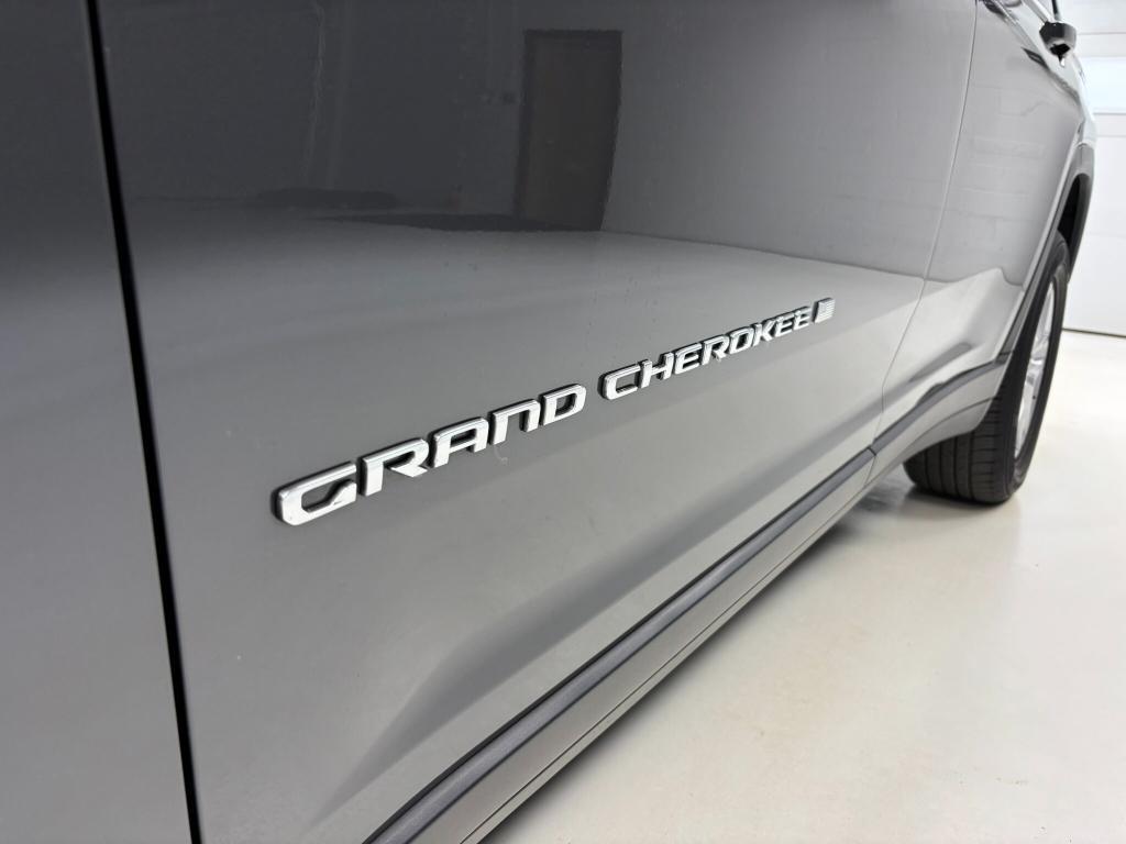 used 2021 Jeep Grand Cherokee L car, priced at $29,800
