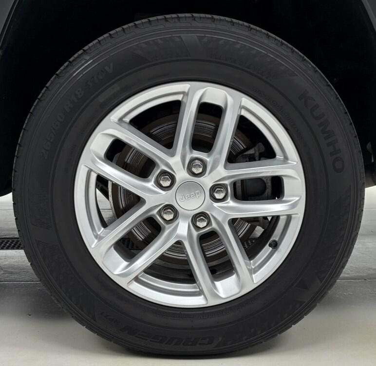 used 2021 Jeep Grand Cherokee L car, priced at $29,800