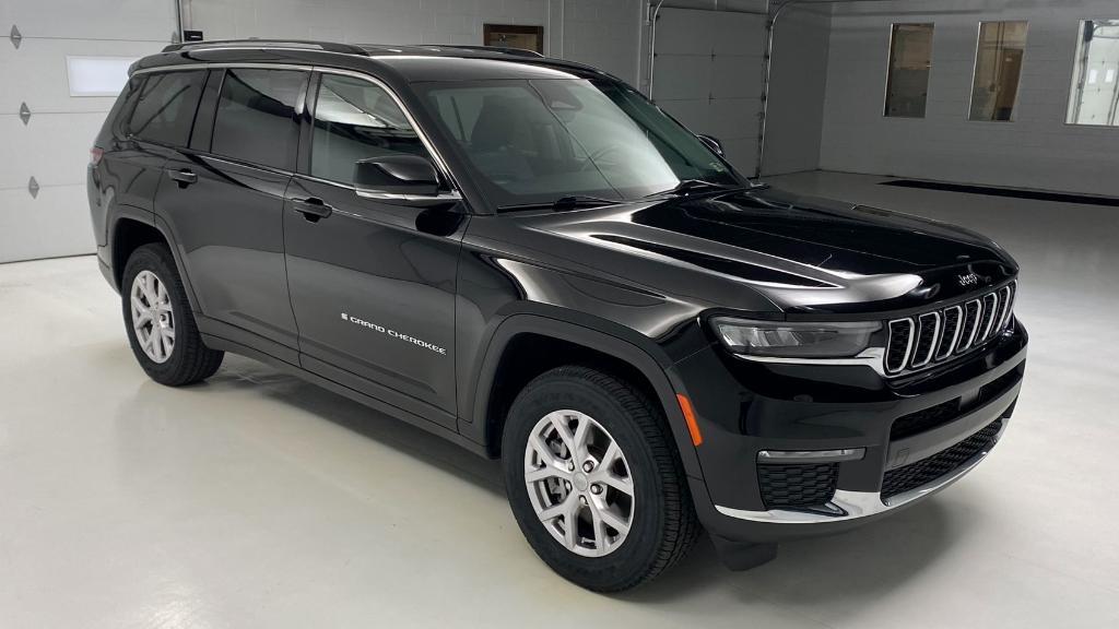 used 2021 Jeep Grand Cherokee L car, priced at $34,400