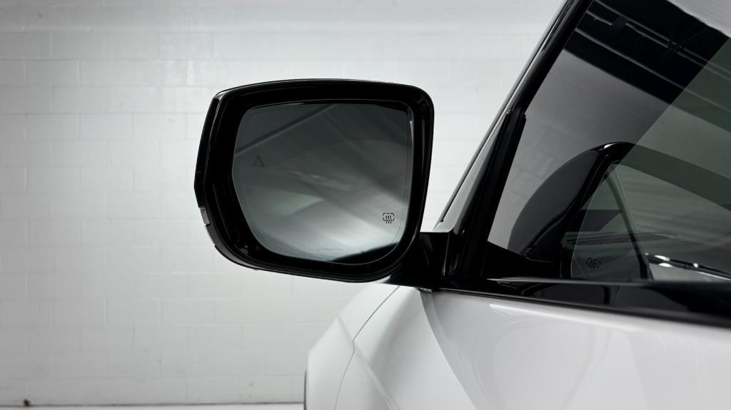 used 2023 Jeep Grand Cherokee car, priced at $35,400