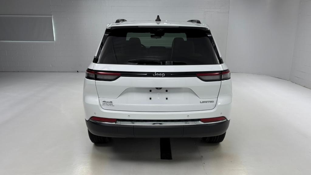 used 2023 Jeep Grand Cherokee car, priced at $35,400