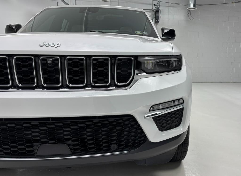 used 2023 Jeep Grand Cherokee car, priced at $35,400