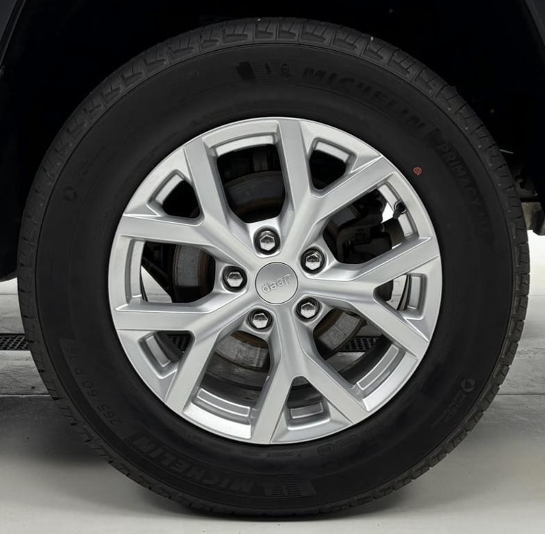 used 2023 Jeep Grand Cherokee car, priced at $35,400