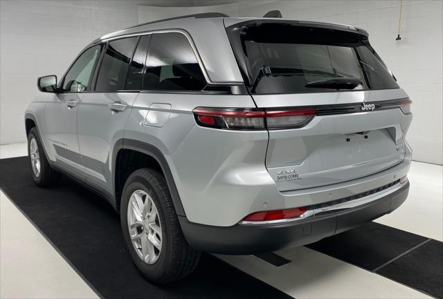 new 2023 Jeep Grand Cherokee car, priced at $35,550