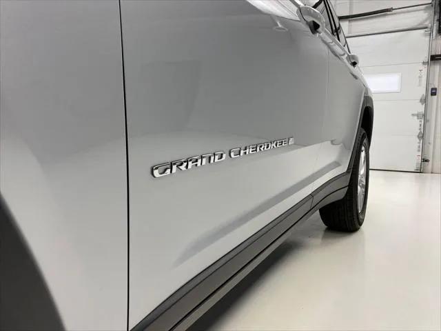 new 2023 Jeep Grand Cherokee car, priced at $39,000