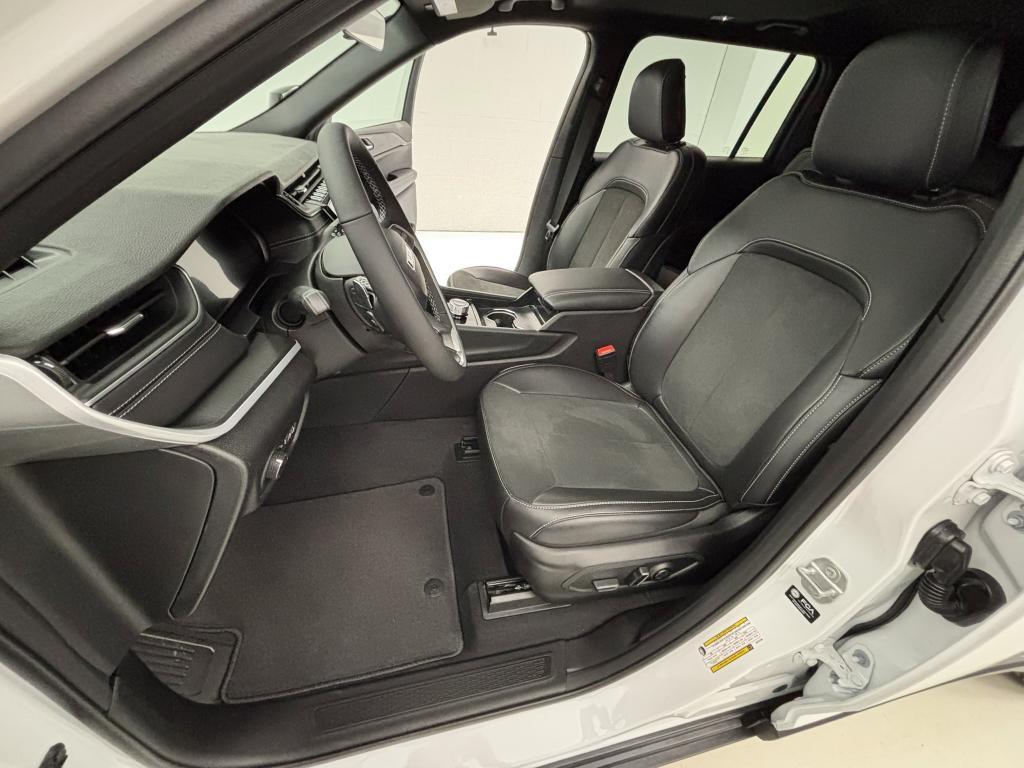 new 2025 Jeep Grand Cherokee L car, priced at $47,482