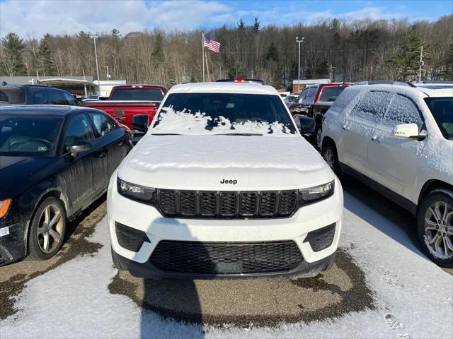 used 2023 Jeep Grand Cherokee car, priced at $50,395