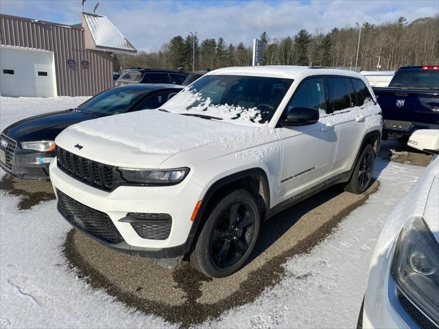 used 2023 Jeep Grand Cherokee car, priced at $50,395