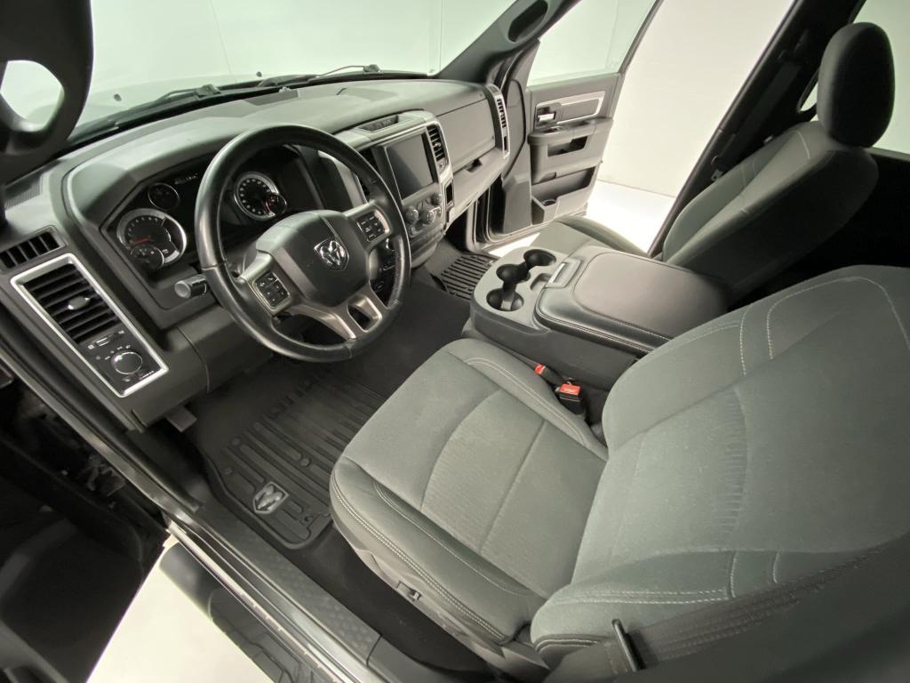 used 2022 Ram 1500 Classic car, priced at $34,400