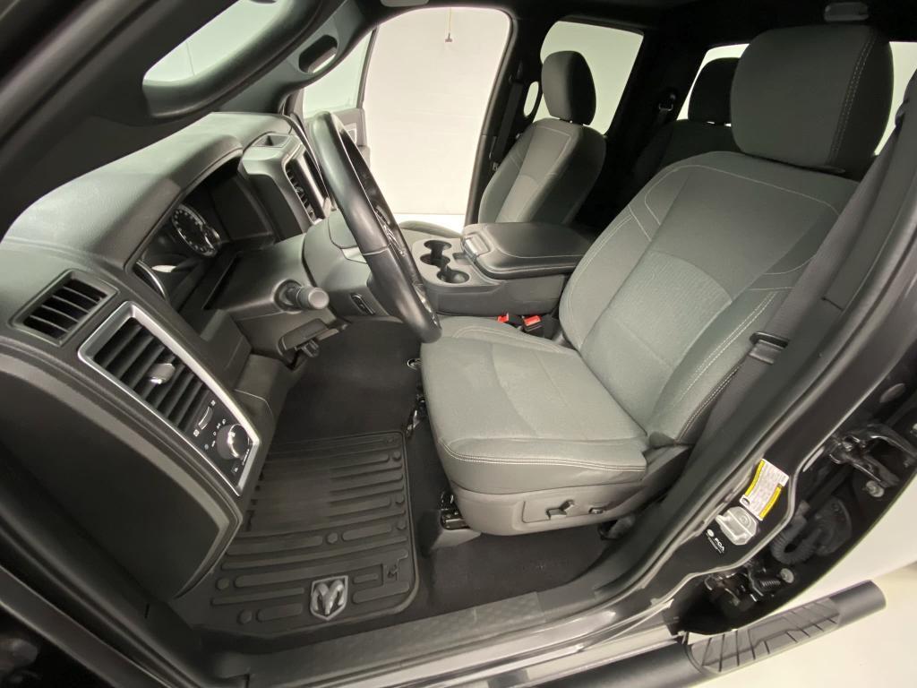 used 2022 Ram 1500 Classic car, priced at $34,400