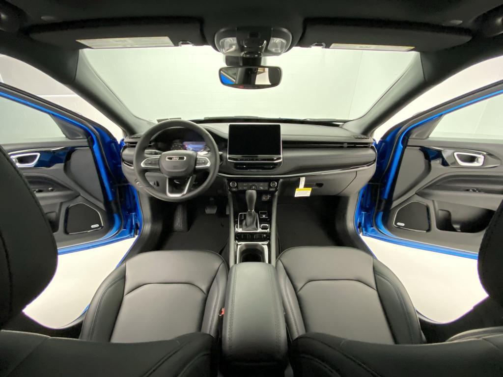 new 2025 Jeep Compass car, priced at $38,862