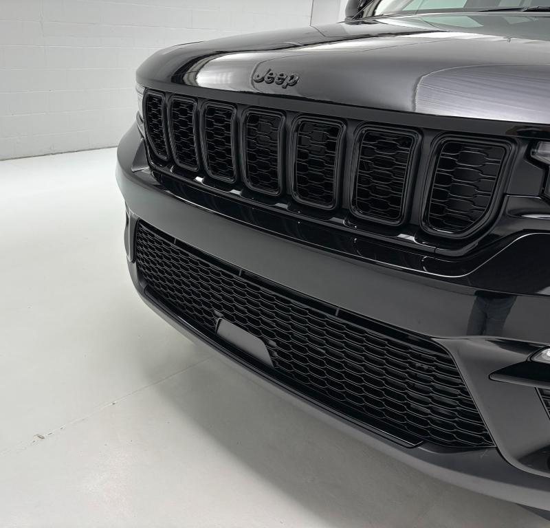 new 2025 Jeep Grand Cherokee car, priced at $50,094