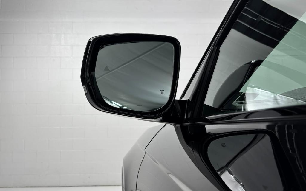 new 2025 Jeep Grand Cherokee car, priced at $50,094