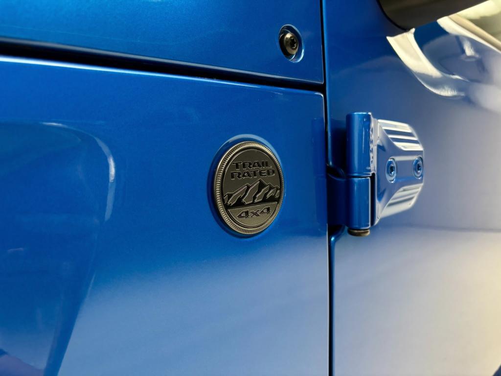 new 2025 Jeep Gladiator car, priced at $51,062