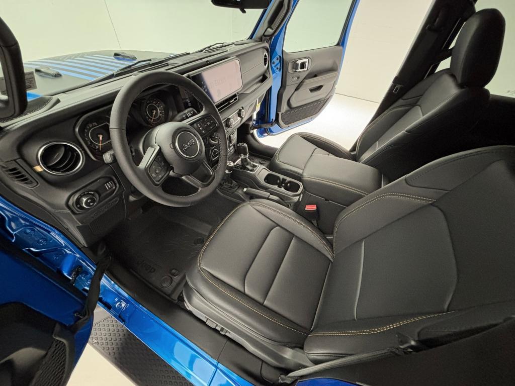 new 2025 Jeep Gladiator car, priced at $51,062