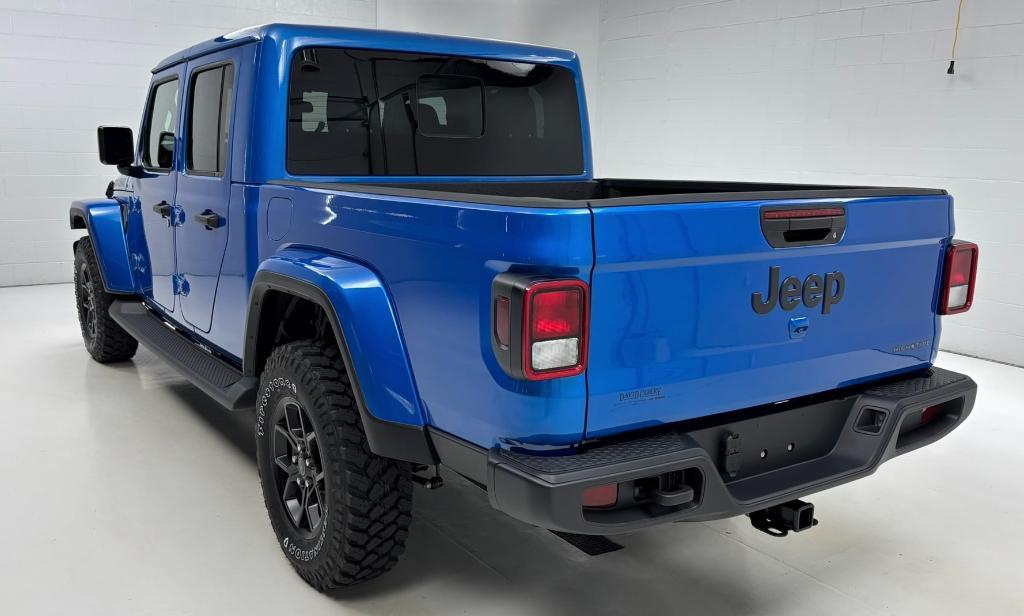 new 2025 Jeep Gladiator car, priced at $51,062