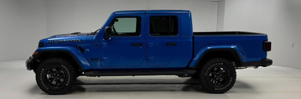 new 2025 Jeep Gladiator car, priced at $51,062