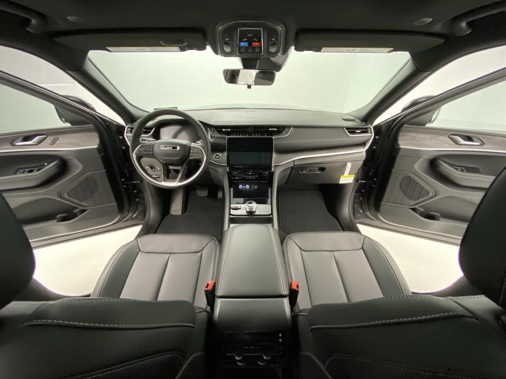 new 2025 Jeep Grand Cherokee L car, priced at $55,730
